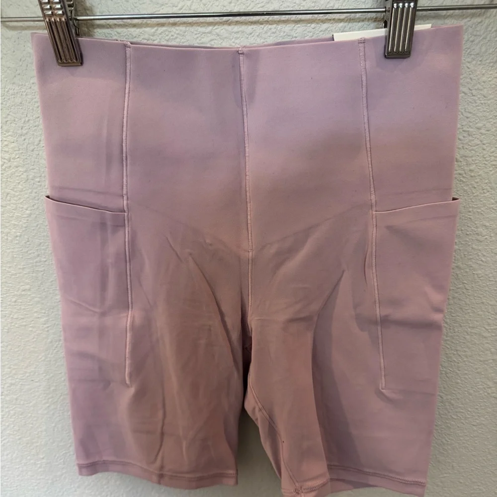 OFFLINE by Aerie real me xtra bike short 7” inseam small lilac color
